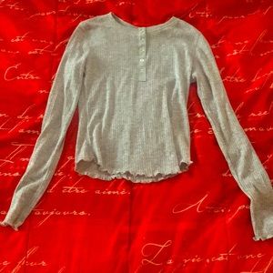 Women’s wild fable size small sleeve shirt